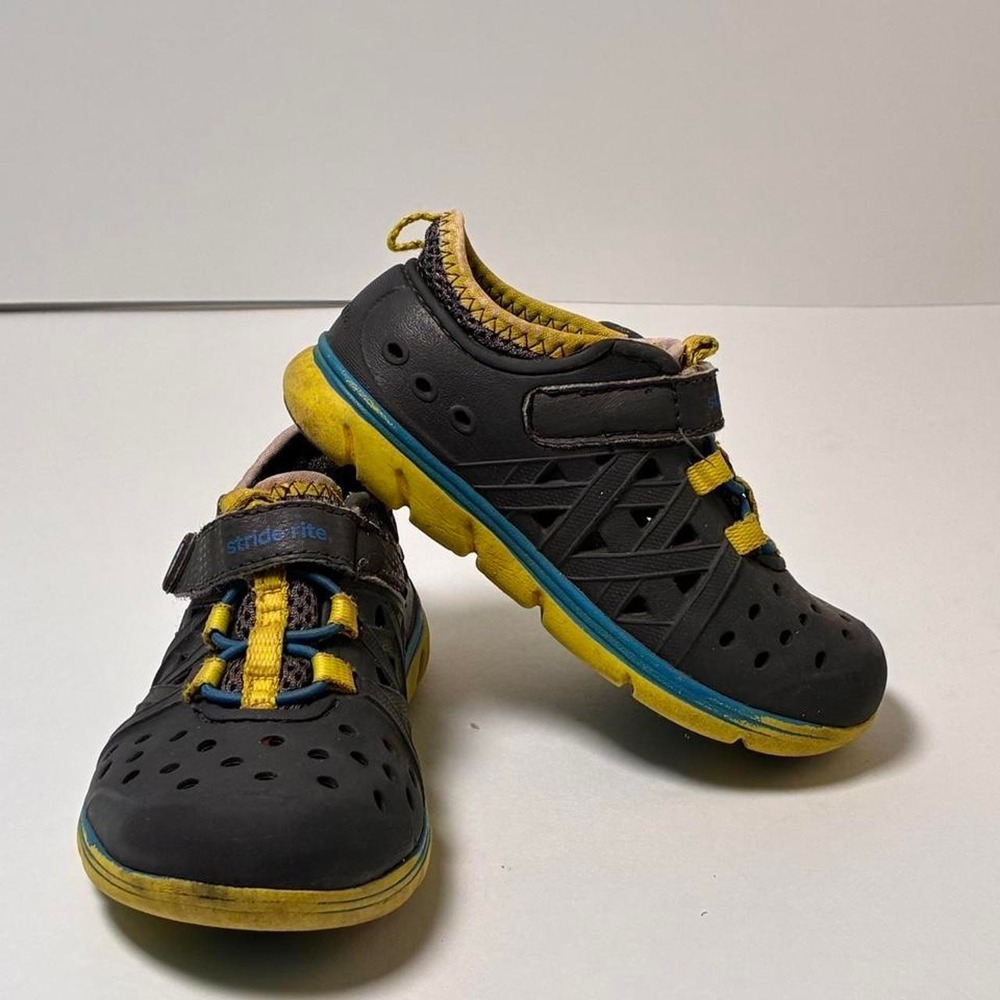 Stride Rite Sandals - Picture 3 of 8